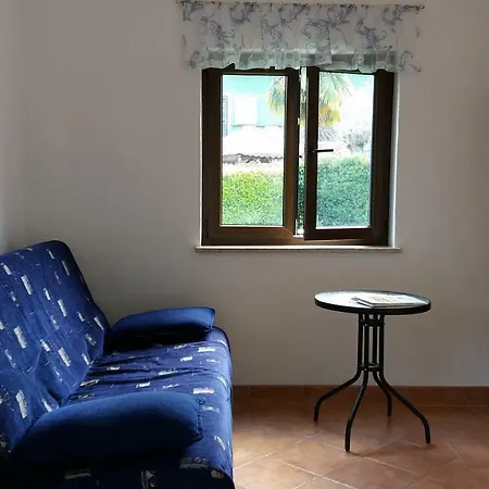 Perla * フンタナ